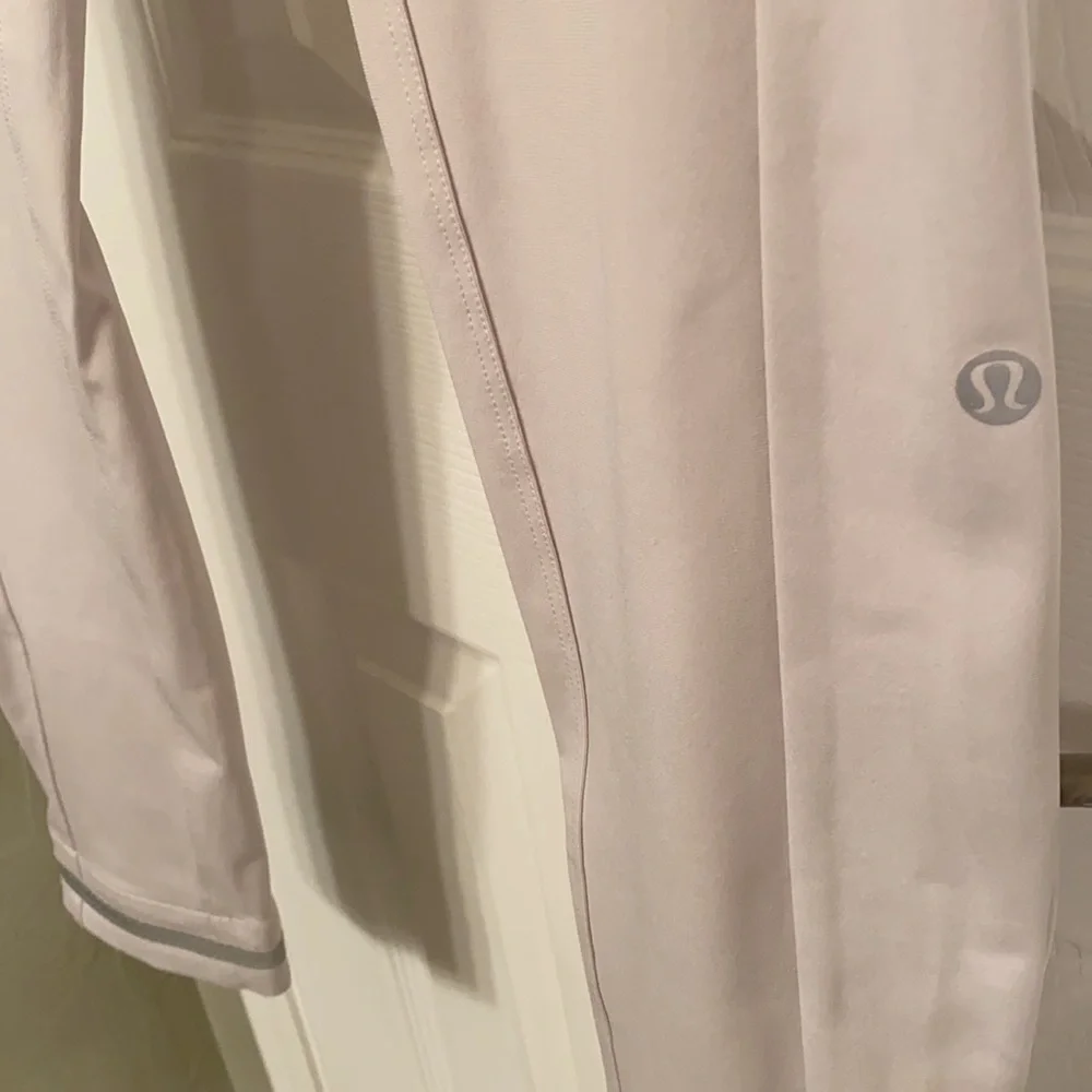 Rare Lululemon Out & About pants - Picture 12 of 16